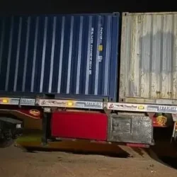 حاويات للبيع (2)